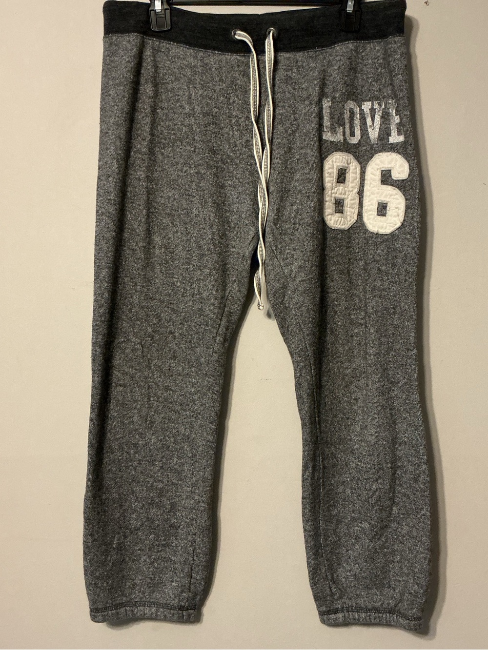 PINK Victoria's Secret Joggers-Short/read description